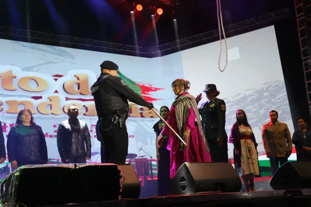“Con júbilo y tradición, Cuautitlán celebró el 215 Aniversario del Grito de Independencia”