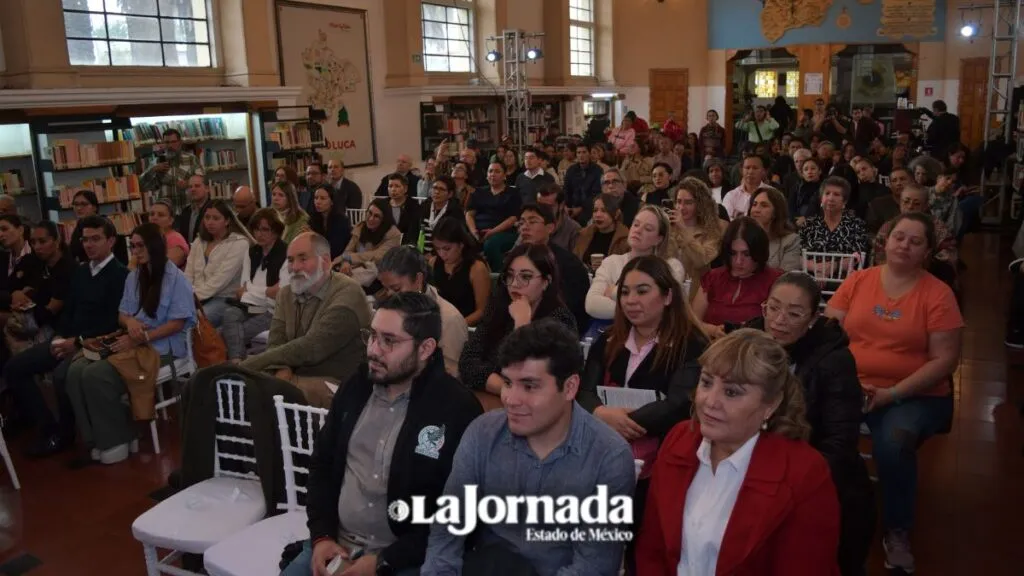 Guillermo Arriaga presenta en Toluca su más reciente libro