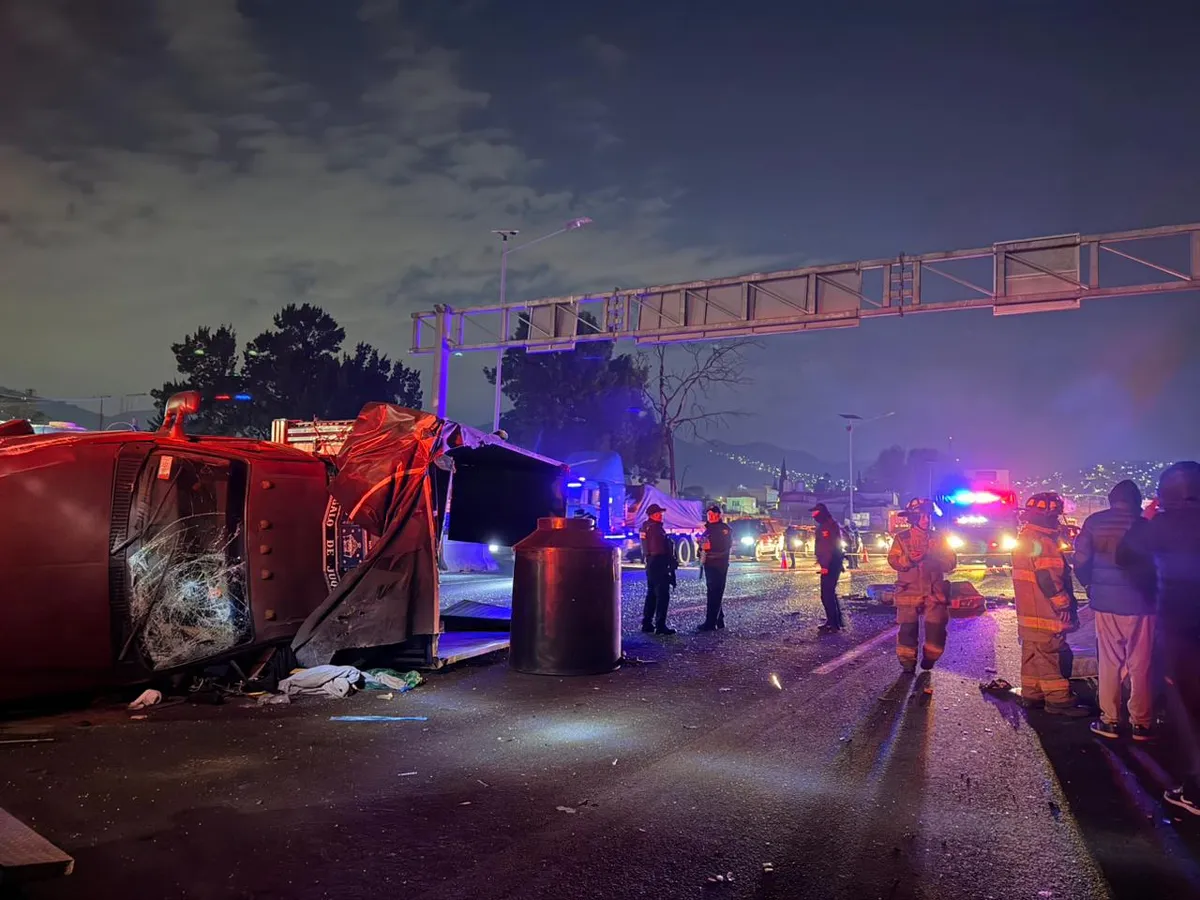 [VIDEO] ¿Qué esta pasando en la México-Pachuca? Carambola deja varios heridos y caos vial