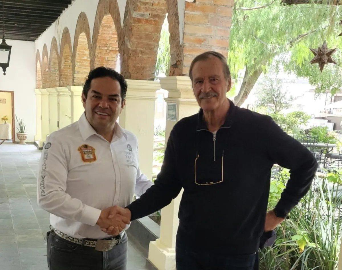 Vicente Fox respalda a Vargas del Villar