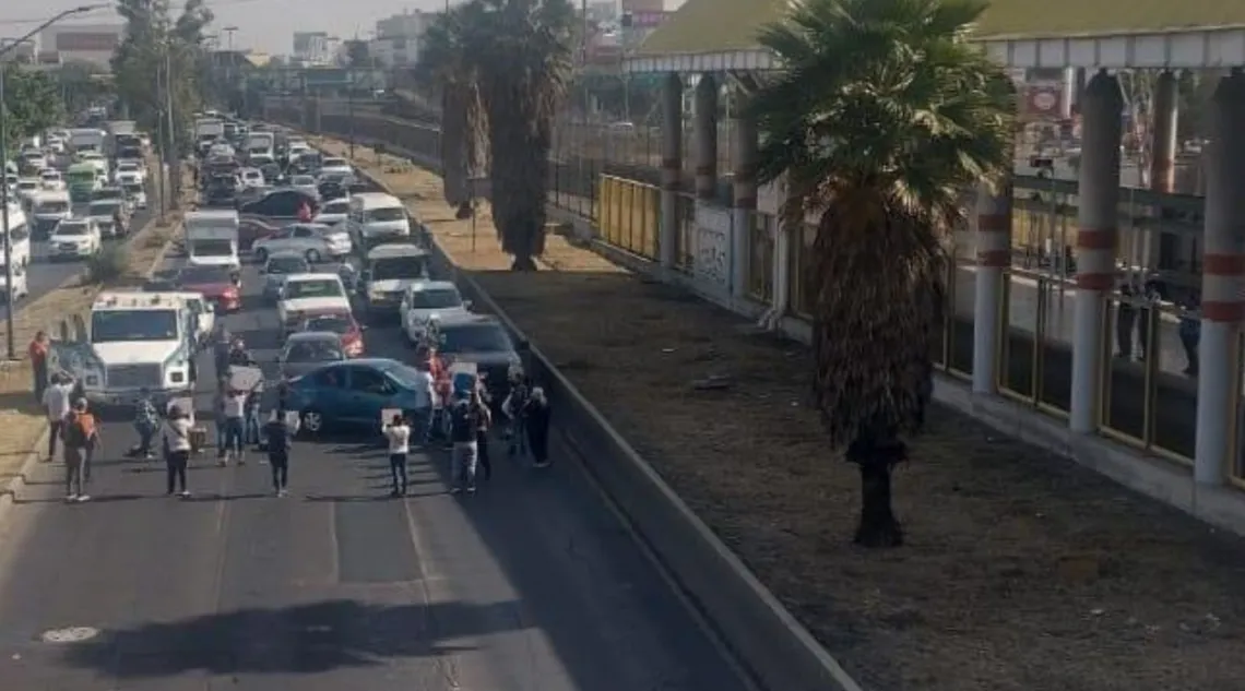 Ecatepec: Nuevo bloqueo en Avenida Central, denuncian desabasto de agua