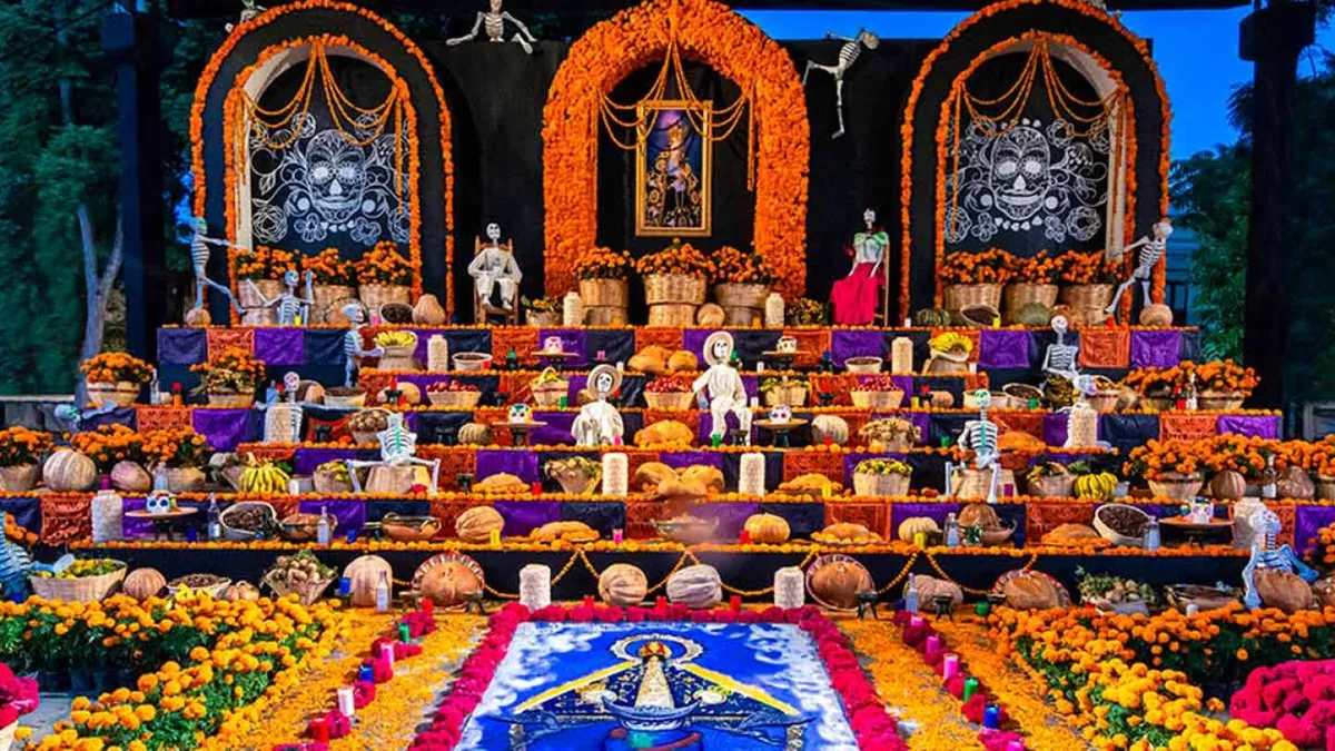 ¿Cuándo se coloca la ofrenda de Día de Muertos?