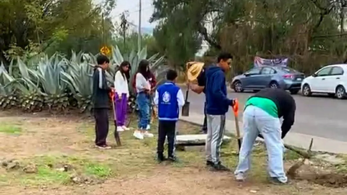 Realizan jornada de reforestación en zona dónde murieron estudiantes de la FES Cuautitlán