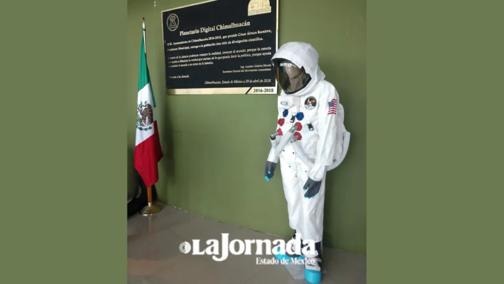 Astrónomos mexicanos conversan con jóvenes de  Chimalhuacán