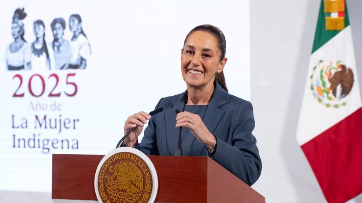 La presidenta Claudia Sheinbaum durante su conferencia matutina desde Palacio Nacional.