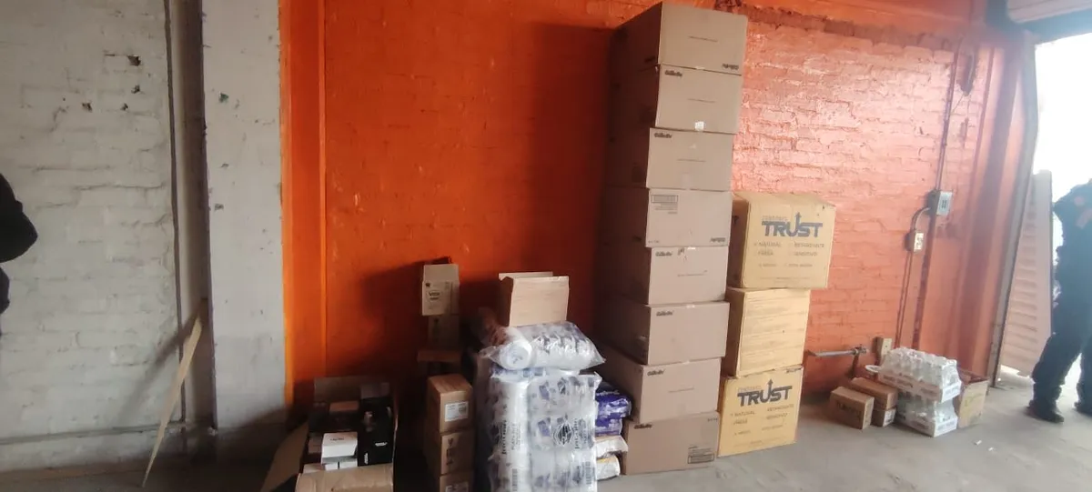 Ecatepec: Aseguran bodega con mercancía robada en Central de Abastos
