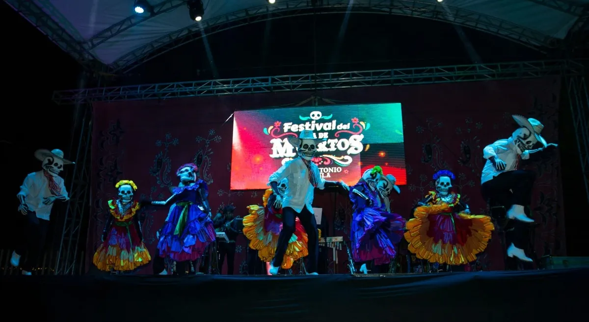 Inicia Festival de Día de Muertos en San Antonio La Isla
