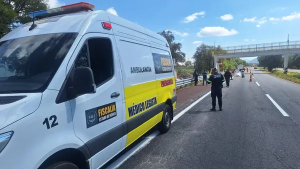 Estudiante muere atropellado en la autopista México-Pirámides