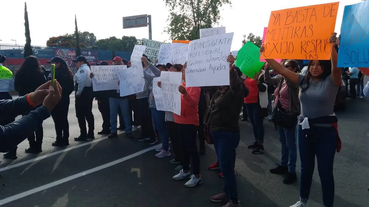 Naucalpan: Vecinos de Praderas de San Mateo exigen resultados de estudios por microsismos
