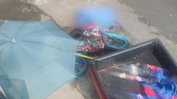 [VIDEO] ¡Fuertes imágenes! Muere motociclista tras chocar contra camioneta en la México-Toluca