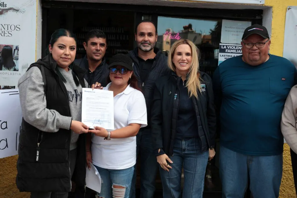 Huixquilucan rehabilita vialidad en San Fernando para mejorar el tránsito