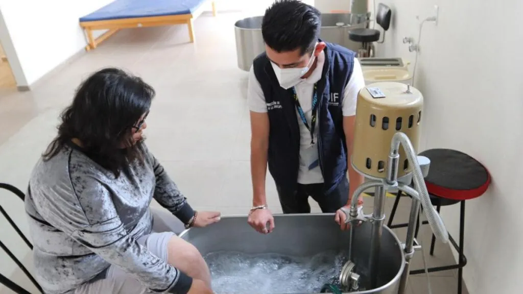 Huixquilucan otorga más de 13 mil servicios de salud para personas con discapacidad