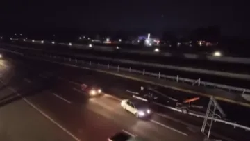 Daños en señalización tras choque generan riesgo vial en la México-Toluca [VIDEO]