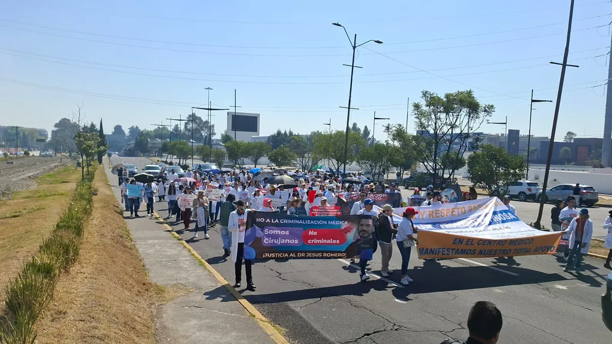 Bloquean Paseo Tollocan para exigir justicia en caso de Jesús Fernando “N”