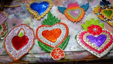 Esta técnica, que forma parte del patrimonio cultural del Estado de México, exige precisión, paciencia y creatividad.