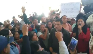 Valle de Chalco: Agreden a reporteros en instalaciones de una preparatoria