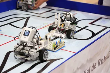 Mexiquenses representarán a México en concurso mundial de robótica en China