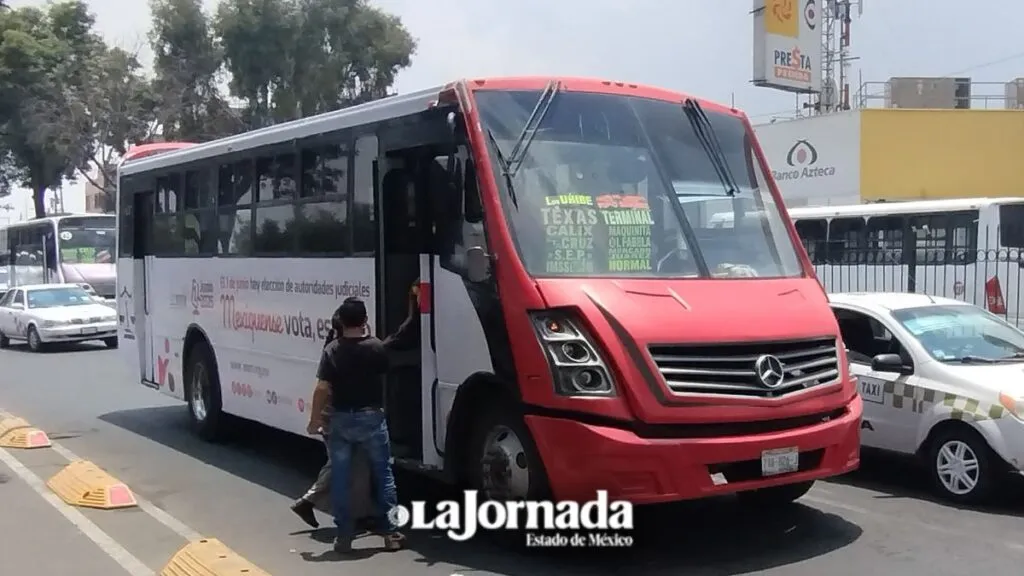 Usuarios piden que se mantengan tarifas del transporte público en el Edomex