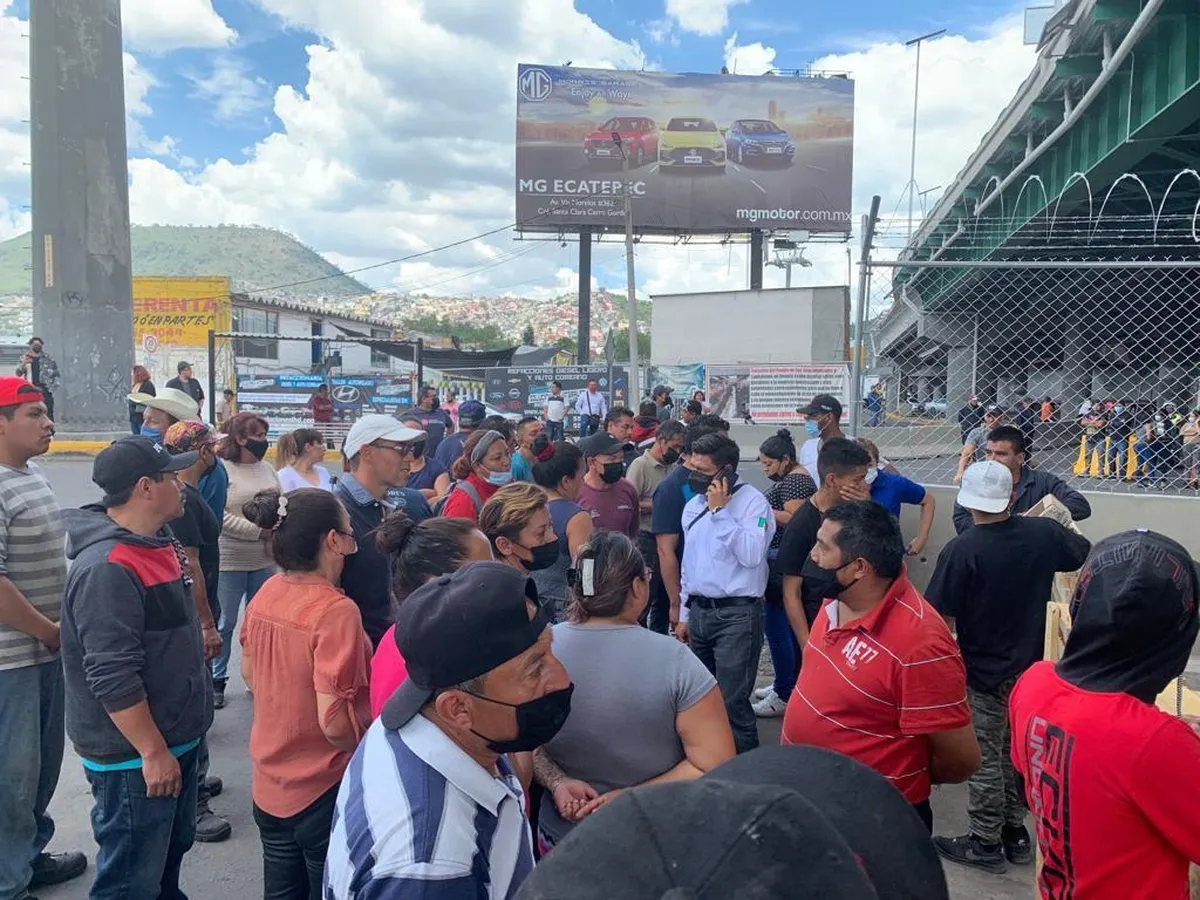 Vecinos de San Juan Ixhuatepec bloquearon avenida “Río de los Remedios”