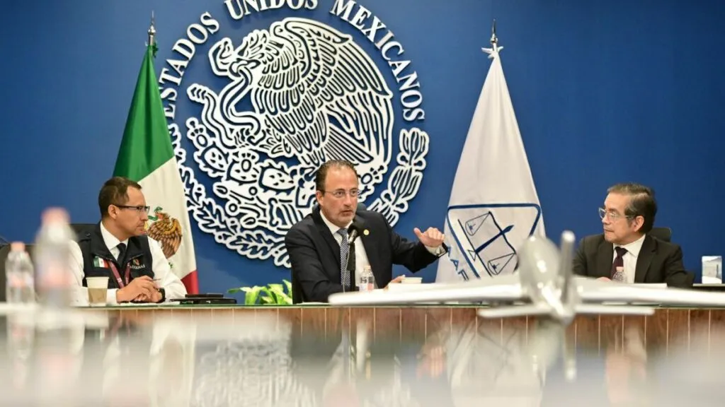 Sheinbaum mantiene apuesta por el AIFA; avanza modernización y digitalización aduanera
