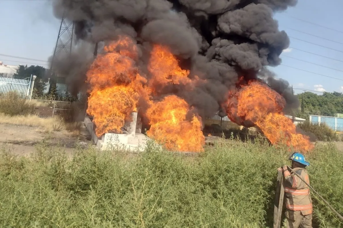 Foto del incendio en el Río de los Remedios.