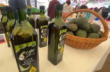 Artesanos de los volcanes ofrecen productos orgánicos en Tianguis Colibrí