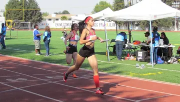Deportistas de Metepec brillan en Selectivo de Atletismo