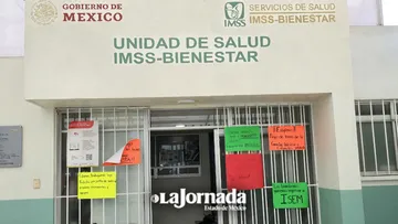 Ciudadanos exigen atender exigencias de trabajadores de la salud en el Edomex