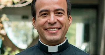 Renuncia rector de la Universidad Pontificia de México