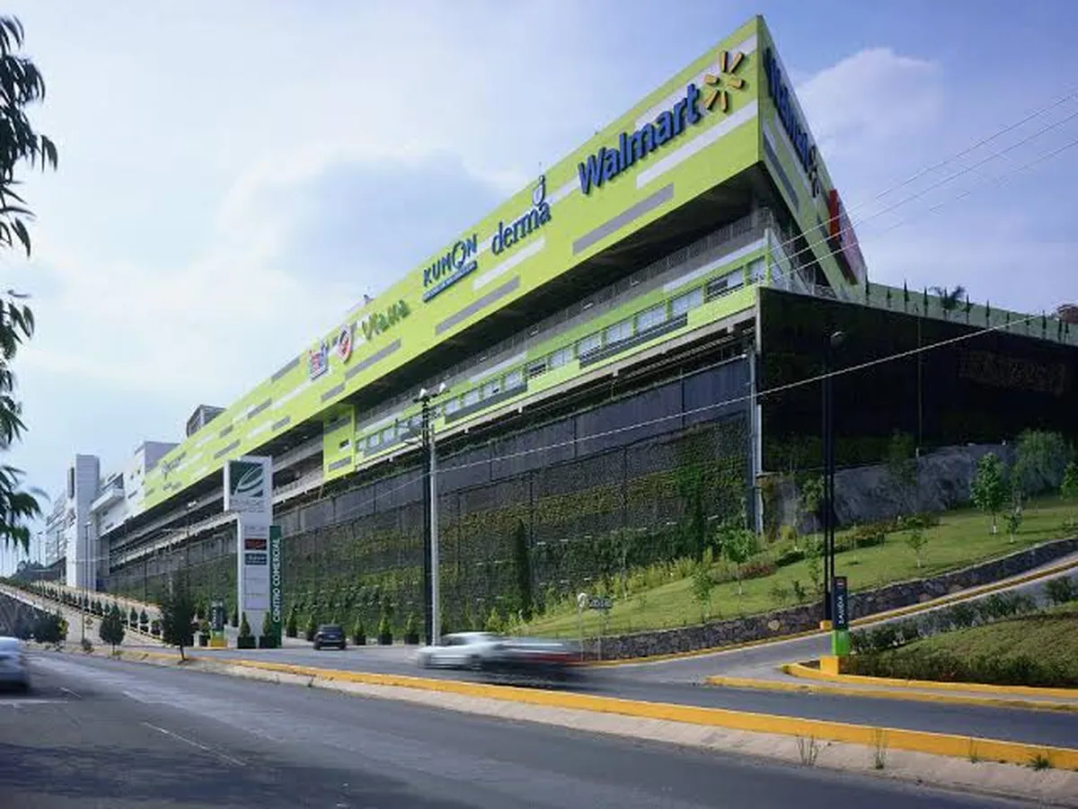 Habitantes piden más seguridad en las tiendas de autoservicio en Atizapán