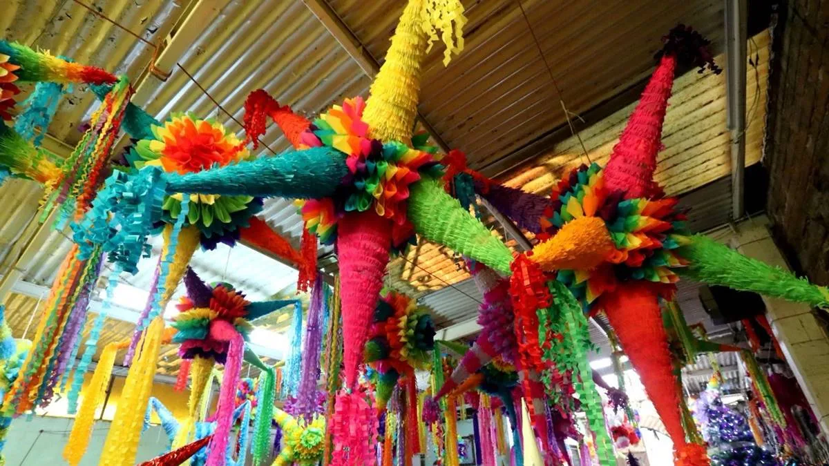 Museo Hacienda la Pila: Rinden homenaje a las piñatas de Acolman