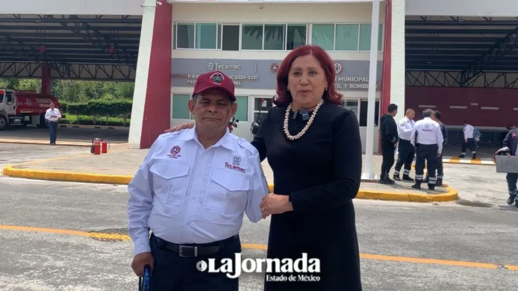Bombero pierde su brazo por salvar a Mandarino, un gatito que espera ser adoptado