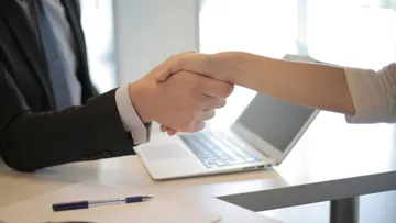 Especialistas señalan que la falta de incentivos frena formalidad laboral y empresarial