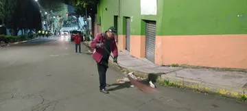 Servicios Públicos retira 10 toneladas de basura tras el Grito de Independencia en Toluca