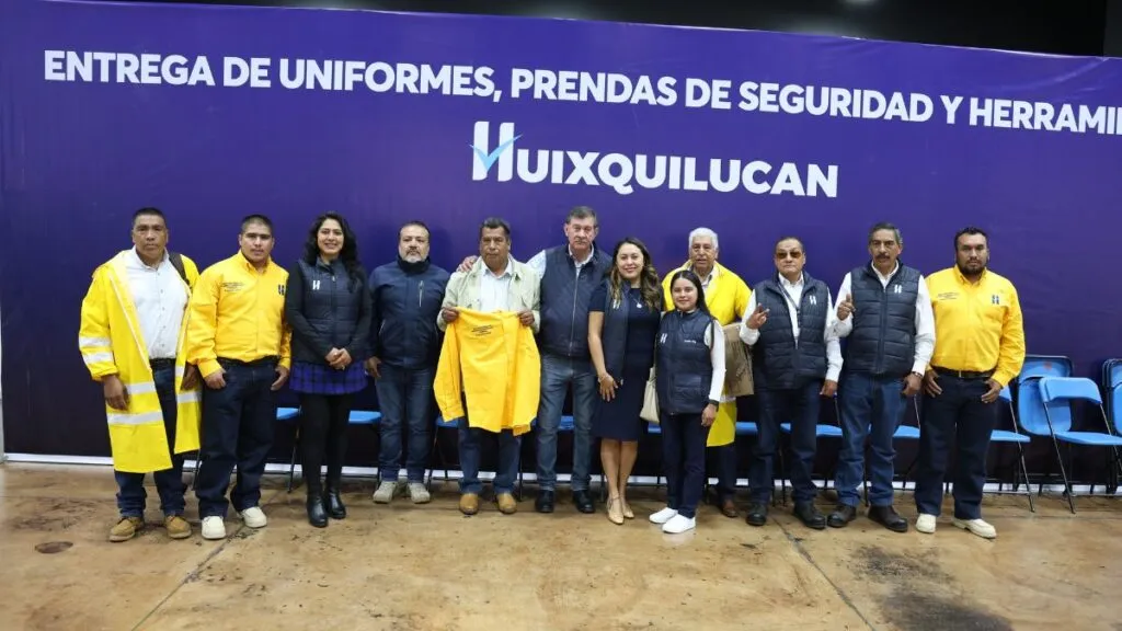 Huixquilucan entrega uniformes y equipamiento para fortalecer seguridad e identidad de servidores públicos