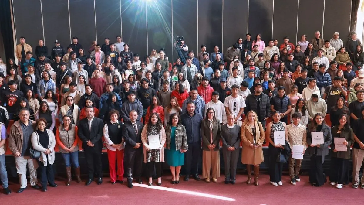 Transformación Universitaria impulsa reconocimiento a excelencia y espíritu humanista de mentes científicas: Paty Zarza