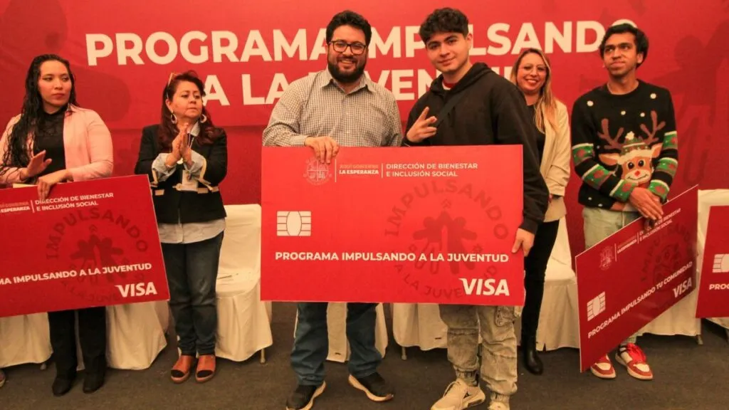 Alcalde Isaac Montoya reitera su compromiso con las nuevas generaciones