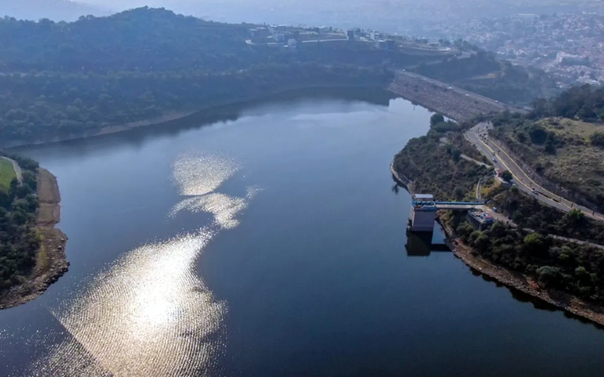 Presa Madín se está quedando sin agua, las eses fecales a punto de salir a flote
