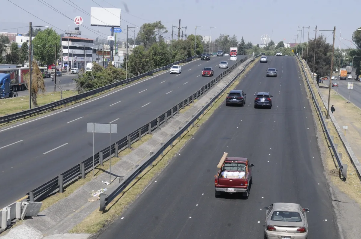 Rehabilitan carriles centrales de Paseo Tollocan
