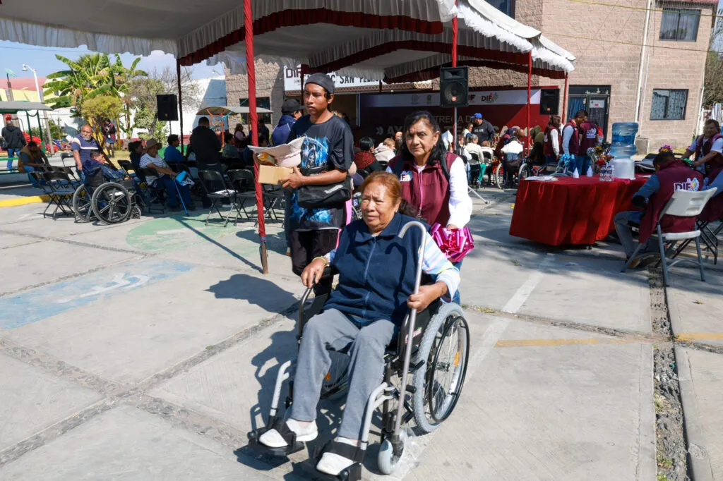 Más de 400 personas recibieron aparatos funcionales en Chimalhuacán durante 2025