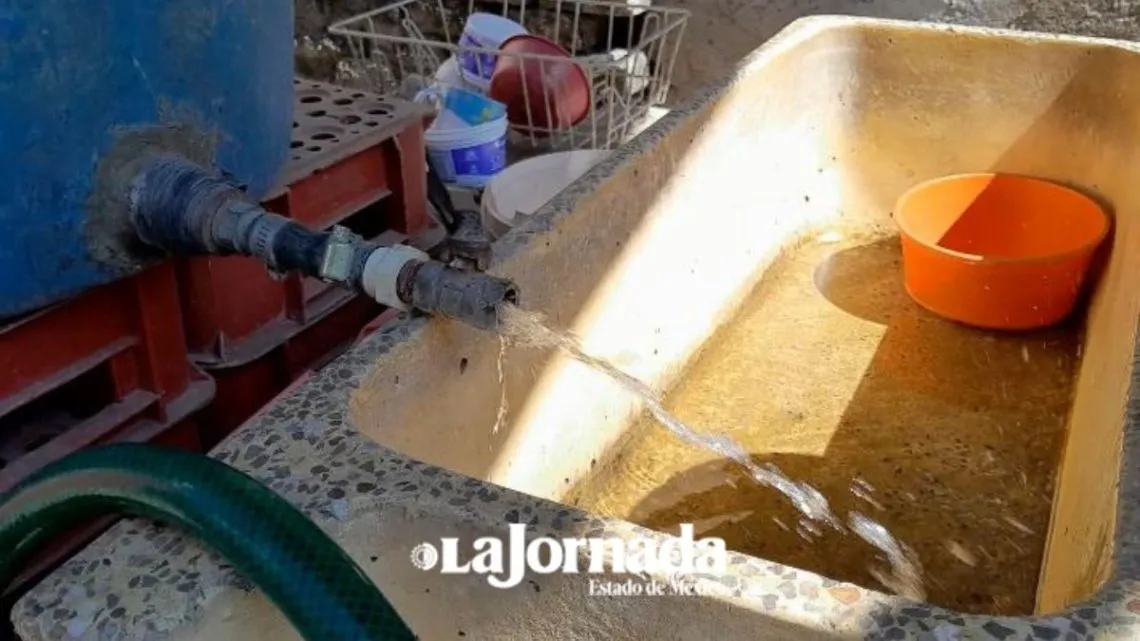 Los Reyes La Paz: Vecinos reciben agua no apta para uso humano
