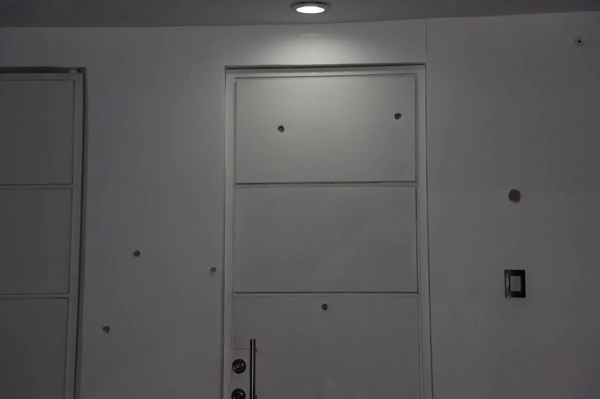 La cochera de la casa del candidato Raciel Pérez