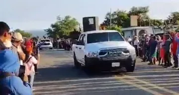 Crece tensión en Chiapas con CJNG, con desfile del cártel de Sinaloa