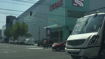 Tres personas mueren; sujeto mató a 2 y después se suicida en Sears