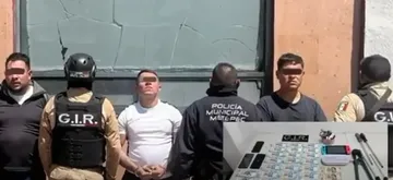 Cae banda que se dedicaba al robo a casa habitación tras persecución en Metepec [VIDEO]