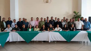 Pepe Couttolenc reúne a alcaldes del PVEM para fortalecer el trabajo rumbo a 2027
