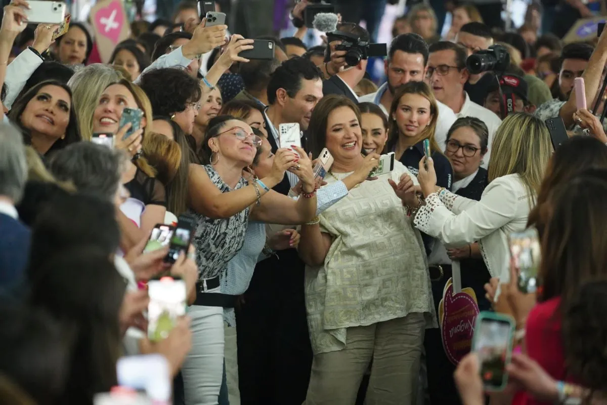 La candidata de la alianza "Fuerza y Corazón de México" recordó que durante el debate presidencial, Claudia Sheinbaum, le reclamó que vive en una casa propia y que la morenista vive en un departamento rentado. Foto: Captura redes