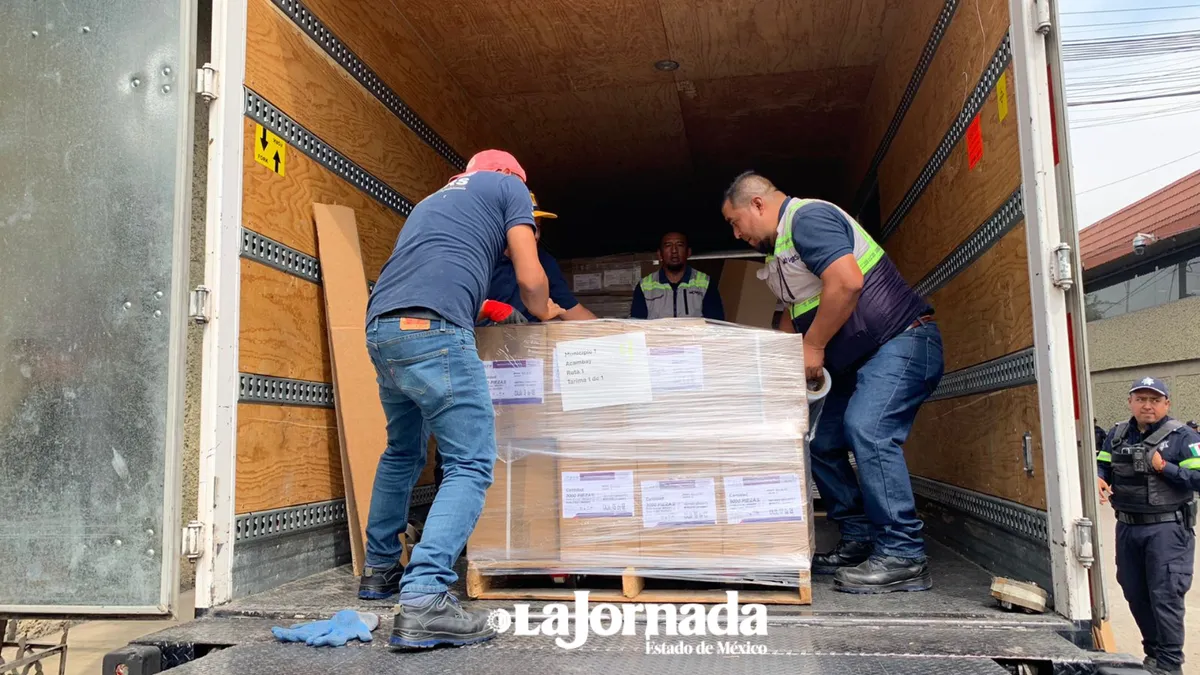 (Video) Arranca la distribución de 27 millones de boletas y documentación electoral en el Edoméx