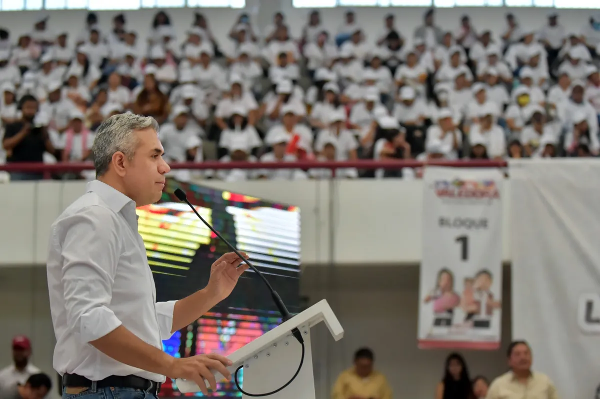 Ecatepec entrega tarjeta “La Valedora” a 20 mil madres y padres solteros