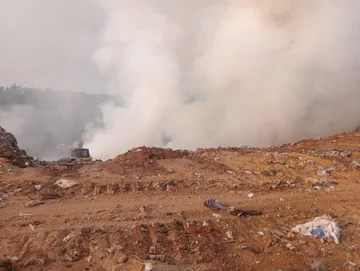 Se registra incendio en el tiradero de Rincón Verde Naucalpan